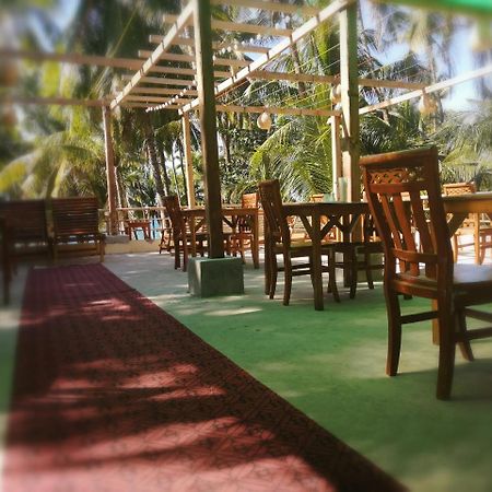 Kyaw Myanmar Hotel Gyeiktaw Exterior foto